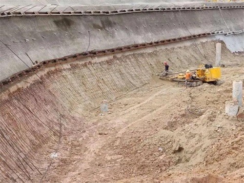 什邡基坑边坡加固